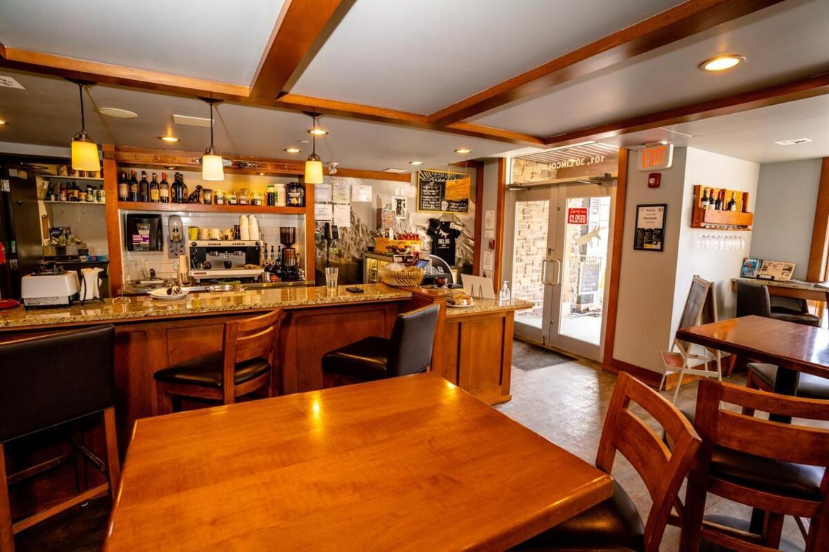The Raven Suite At Stoneridge Mountain Resort Canmore Eksteriør billede
