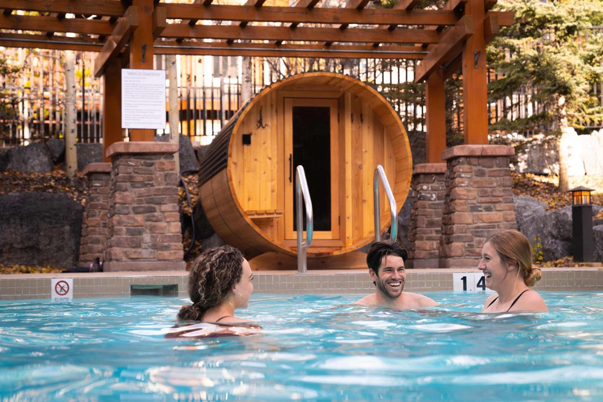 The Raven Suite At Stoneridge Mountain Resort Canmore Eksteriør billede